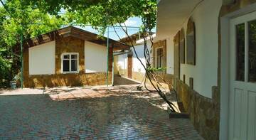 Фотографии Гостиница Guest House Pamir г. Судак Крым (Россия) №2 Фото Гостиница Guest House Pamir г. Судак 2