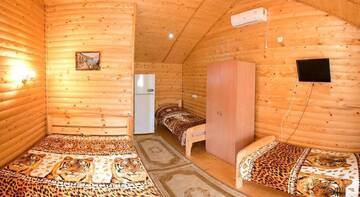 Фотографии Гостевой дом Wooden cottage г. Судак Крым (Россия) №4 Фото Гостевой дом Wooden cottage г. Судак 4