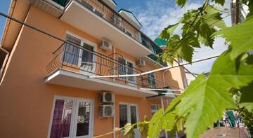 Фотографии Гостиница Guest House Komfort г. Судак Крым (Россия) №3 Фото Гостиница Guest House Komfort г. Судак 3