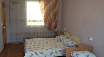 Фотографии Гостиница Guest House Lutfi г. Судак Крым (Россия) №2 Фото Гостиница Guest House Lutfi г. Судак 2