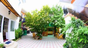 Фотографии Гостиница Guest House Lori г. Судак Крым (Россия) №2 Фото Гостиница Guest House Lori г. Судак 2