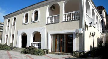 Фотографии Гостиница Guest House Chernomoroff г. Судак Крым (Россия) №1 Фото Гостиница Guest House Chernomoroff г. Судак 1
