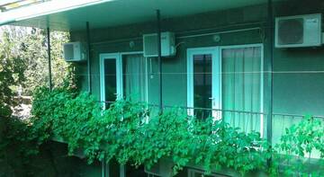 Фотографии Гостиница Guest House na Kommunalnoy г. Судак Крым (Россия) №1 Фото Гостиница Guest House na Kommunalnoy г. Судак 1