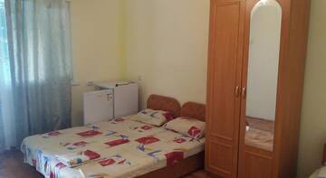 Фото номера Четырехместный номер Гостиница Sabrina Guest house г. Судак 6