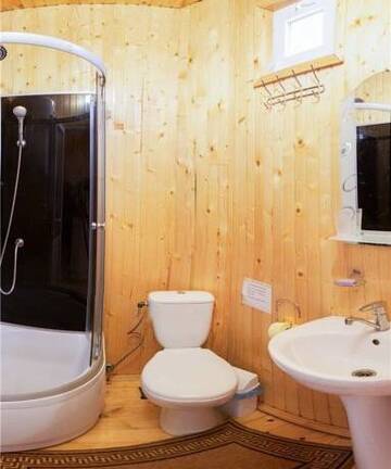 Фото номера Семейный номер с балконом Гостевой дом Wooden cottage г. Судак 5