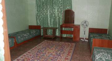 Фото номера Четырехместный номер Гостиница Guest House V gostyah u Ally г. Судак 4