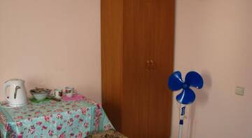 Фото номера Улучшенный трехместный номер Гостевой дом Comfort 25 г. Судак 4