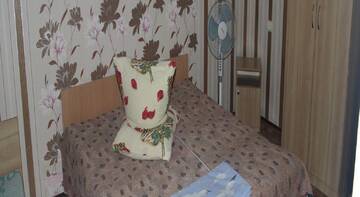 Фото номера Стандартный четырехместный номер Гостиница Guest House Leyla г. Судак 7