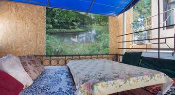 Фото номера Четырехместный номер Гостиница Guest House Leyla г. Судак 4