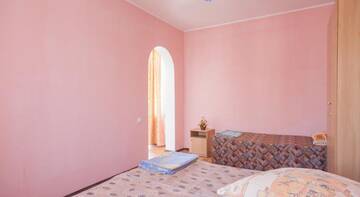 Фото номера Большой двухместный номер Гостиница Guest House Leyla г. Судак 9