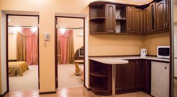 Фото номера Апартаменты с балконом Гостевой дом Inn Resident г. Судак 4