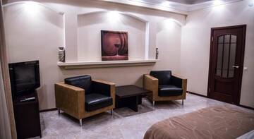 Фото номера Люкс с балконом Гостевой дом Inn Resident г. Судак 5