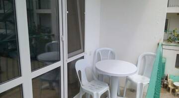 Фото номера Стандартный четырехместный номер Гостиница Kanarya Guest House г. Судак 2