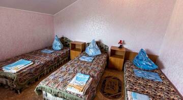 Фото номера Кровать в общем номере с 5 кроватями Гостиница Sudak International Hostel г. Судак 6