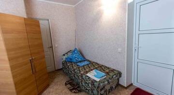 Фото номера Кровать в общем четырехместном номере для мужчин и женщин Гостиница Sudak International Hostel г. Судак 8