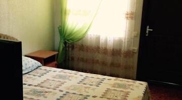 Фото номера Домик двухкомнатный Гостиница Guest House Lutfi г. Судак 3
