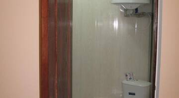 Фото номера Четырехместный номер с террасой Гостиница Guest house Palm г. Судак 7