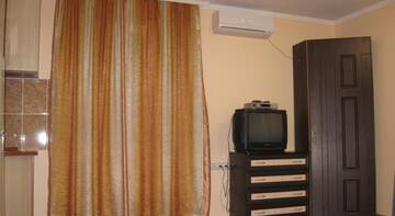 Фото номера Четырехместный номер с террасой Гостиница Guest house Palm г. Судак 11