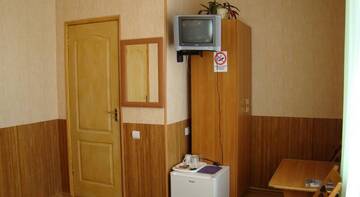 Фото номера Большой двухместный номер с 2 отдельными кроватями Гостиница Vstrecha г. Судак 3