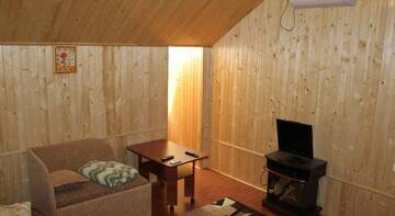 Фото номера Cемейный номер с отдельной ванной комнатой Гостиница Guest House Bayram г. Судак 4