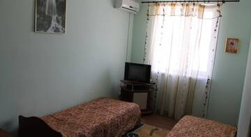 Фото номера Двухместный номер Делюкс с 2 отдельными кроватями Гостиница Guest House Bayram г. Судак 3