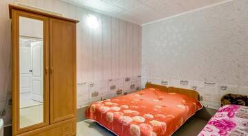 Фото номера Стандартный двухместный номер с 2 отдельными кроватями Гостиница Гостевой Дом Мандаринка г. Судак 12