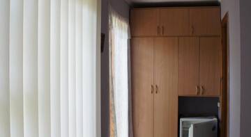 Фото номера Двухместный номер с 2 отдельными кроватями и видом на сад Гостевой дом Villa Nina г. Судак 3