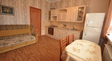Фото номера Улучшенный семейный номер Гостиница Guest House Merzhan г. Судак 2