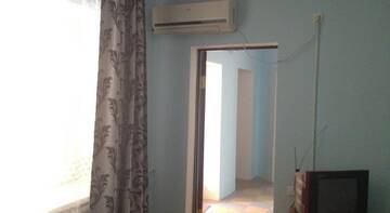 Фото номера Семейный номер с общей ванной комнатой Гостиница Guest House Tair г. Судак 9