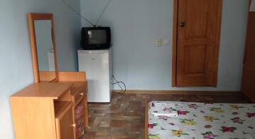 Фото номера Двухместный номер Делюкс с 1 кроватью и ванной Гостиница Guest House Tair г. Судак 3