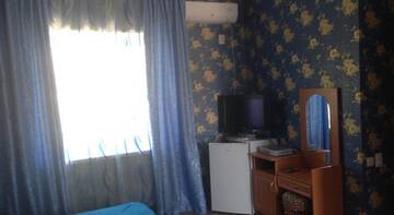 Фото номера Бюджетный трехместный номер Гостиница Guest House Tair г. Судак 9