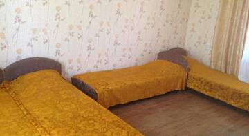 Фото номера Четырехместный номер Гостиница Guest House Tair г. Судак 13