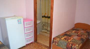 Фото номера Четырехместный номер Гостиница Guest house na Amethana г. Судак 7
