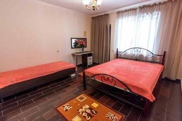 Фото номера Полулюкс 1-комнатный Гостиница Guest house Sofia on Yuzhnoberezhnaya 95 г. Судак 9