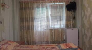 Фото номера Двухместный номер с 2 отдельными кроватями и ванной Гостиница Guest House Sofiya г. Судак 2