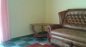 Фото номера Семейный номер с душем Гостиница Guest House na Kommunalnoy г. Судак 4