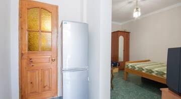 Фото номера Трехместный номер с террасой Гостиница Guest House Garant г. Судак 5