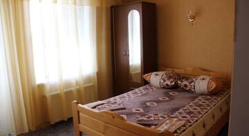 Фото номера Семейный люкс с балконом Гостиница Guest House Garant г. Судак 7