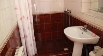 Фото номера Семейный люкс с балконом Гостиница Guest House Garant г. Судак 3