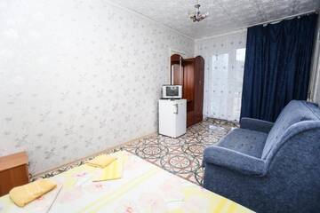 Фото номера Стандартный двухместный номер с 1 кроватью или 2 отдельными кроватями Гостиница Raatlan Guest House г. Судак 3