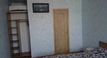 Фото номера Стандартный трехместный номер Гостиница Гостевой дом Виктория г. Судак 6