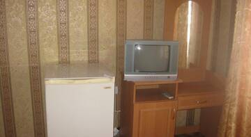 Фото номера Стандартный двухместный номер с 1 кроватью или 2 отдельными кроватями Гостиница Гостевой Дом Идиллия г. Судак 8