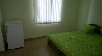 Фото номера Семейный номер с душем Гостиница Guest House Diana г. Судак 4