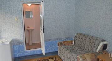 Фото номера Двухместный номер Делюкс с 1 кроватью и душем Гостиница Guest House Nicole г. Судак 2