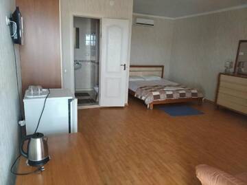Фото номера Четырехместный номер Делюкс Гостевой дом Danetta Inn г. Судак 7