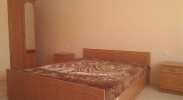Фото номера Трехместный номер  Гостиница Guest House Venera г. Судак 5