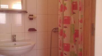 Фото номера Трехместный номер  Гостиница Guest House Venera г. Судак 9