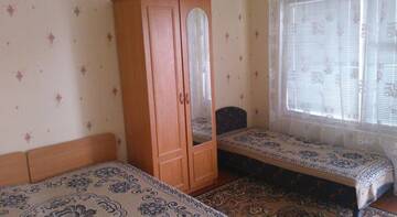 Фото номера Бюджетный трехместный номер Гостевой дом Rooms with Fortress View г. Судак 5