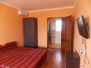 Фото номера Большой двухместный номер Гостиница Guest House Nonna г. Судак 7