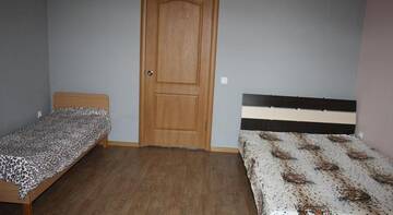 Фото номера Бюджетный трехместный номер Гостевой дом Dvorik г. Судак 5